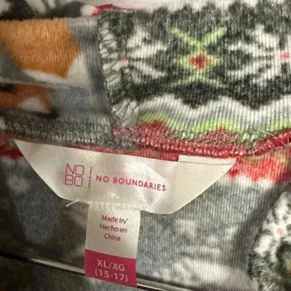 Let it Snow/ Christmas Pull-Over Sweater Size XL - Picture 4 of 5